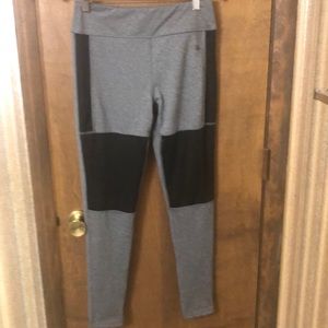 Essenza women’s medium activewear leggings